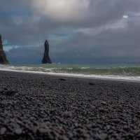 "Черные" пляжи Исландии... :: Александр Вивчарик
