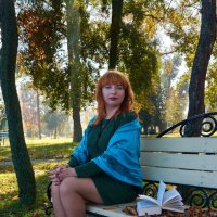 Портрет жены в осеннем парке. :: Евгений Никонов