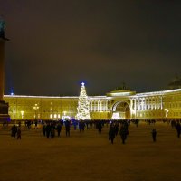 Дворцовая площадь накануне Нового года... :: Sergey Gordoff