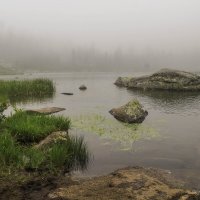 Озеро Радужное в тумане :: Владимир Кириченко