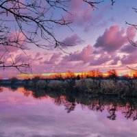 Рассвет на реке Журавка. :: Валерий Ткаченко