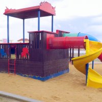 Хайфский пляж. Детская площадка. :: Валерьян Запорожченко
