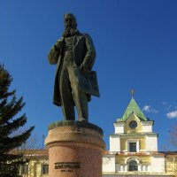 Памятник В.В. Докучаеву... :: Юрий Куликов