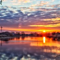 Рассвет на реке Журавка :: Валерий Ткаченко