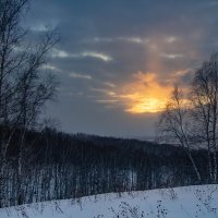 Уходящий день прячется в закат :: Владимир Кириченко
