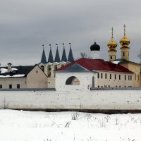 Тихвинский монастырь :: skijumper Иванов