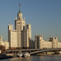 Вечерняя прогулка по Москва-реке :: Маргарита Батырева