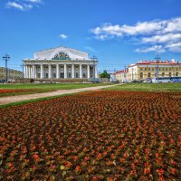 Здание Биржи на Стрелке Васильевского острова :: Сергей 