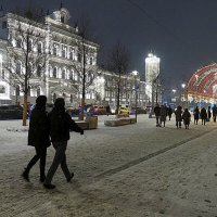 ритмы города со снежком :: Олег Лукьянов