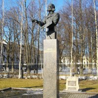 Памятник И. Айвазовскому. :: Лия ☼