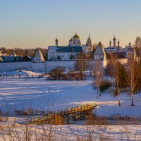 Вид на Покровский монастырь :: Сергей Цветков