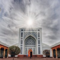 Белая мечеть :: Юрий Лев