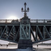 Гуляем по Неве. Троицкий мост. :: Герман Воробьев