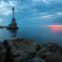 Памятник затопленным кораблям :: Сергей Титов