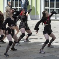 Танцы на улице(10) :: Александр Степовой 