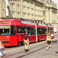 Трамвай в Берне :: Любовь Зинченко 