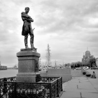 Памятник КРУЗЕНШТЕРНУ И. Ф. :: Виктор Никитенко