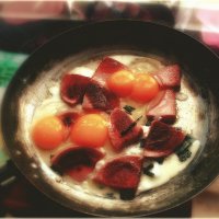Мой завтрак...два яйца...четыре желтка...съел..! :: Александр Шимохин