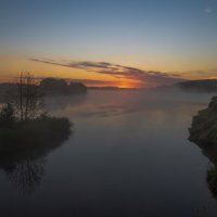 Туманным утром на реке. :: Виктор Евстратов