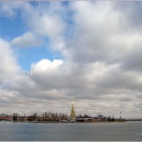Облака над Невой. :: Любовь Зинченко 