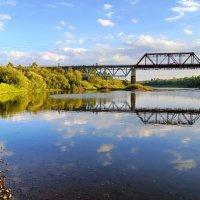 Река, мост :: Александр Ульныров