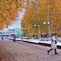Сентябрь....Золото листвы и первый снег! :: Владимир 