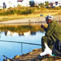 Рыбак на Колонском пруду :: Юрий Гайворонский