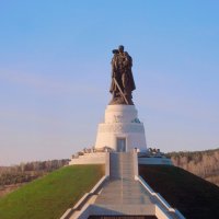 Памятник воину-освободителю :: ирина 