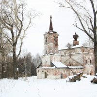 В селе Пыскор. Церковь Николая Чудотворца. Пермский край. :: Евгений Шафер