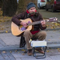Уличный музыкант :: Валентин Семчишин