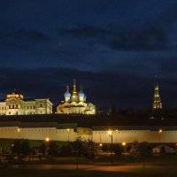 Казанский кремль ночью :: Сергей Цветков