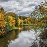 Осень на Серебряно-Виноградном пруду :: Игорь Сарапулов