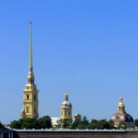 Вид на Петропавловскую крепость :: Сергей Карачин
