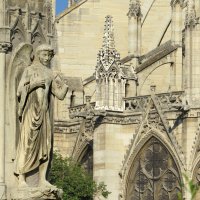 Notre-Dame de Paris. фонтан у собора Парижской Богоматери. :: ИРЭН@ .