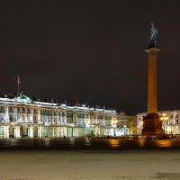 Александровская колонна перед Эрмитажем :: Георгий А