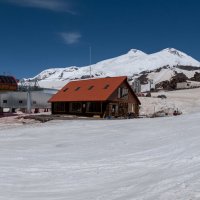 Кабардино-Балкария. Эльбрус. Станция "Мир" :: Дина Евсеева