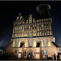 Прогулка по вечернему Калининграду. Кафедральный собор. :: Валерия Комова