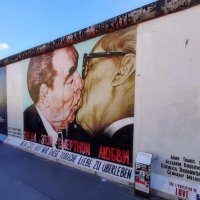 У Берлинской стены :: Андрей K.