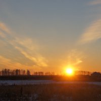 Закат с перистыми облаками. :: сергей 