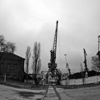 Геометрия старого порта и пасмурное утро :: M Marikfoto