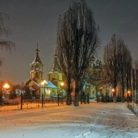 Храмовый комплекс в Белгороде зимней ночью :: Игорь Сарапулов