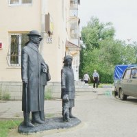 Памятник "Симбирская семья" :: Raduzka (Надежда Веркина)