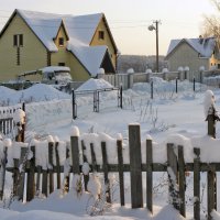 Бедные родственники преуспевающих соседей... :: Стальбаум Юрий 