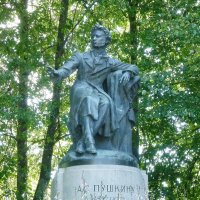 Памятник А.С. Пушкину :: Лидия Бусурина