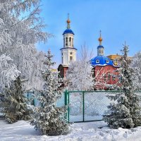 Храм среди зимы :: Mikhail Irtyshskiy
