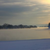 Мороз. Река парит. :: Александр Сергеевич 