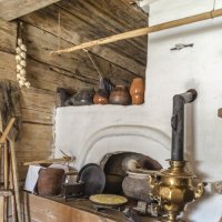 Кухонный угол в деревенском доме (Музей Витославицы) :: Стальбаум Юрий 