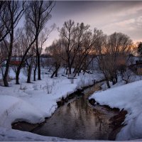 "Набравший влагу снег. Март на речке"© :: Владимир Макаров