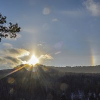 Закатное солнце на макушке пика Уфа... Вид с макушки горы Черничная... :: Наталья Меркулова