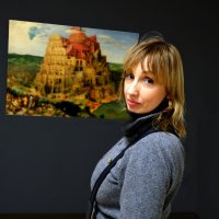 Портрет девушки на фоне картины Питера Брейгеля :: Евгений 